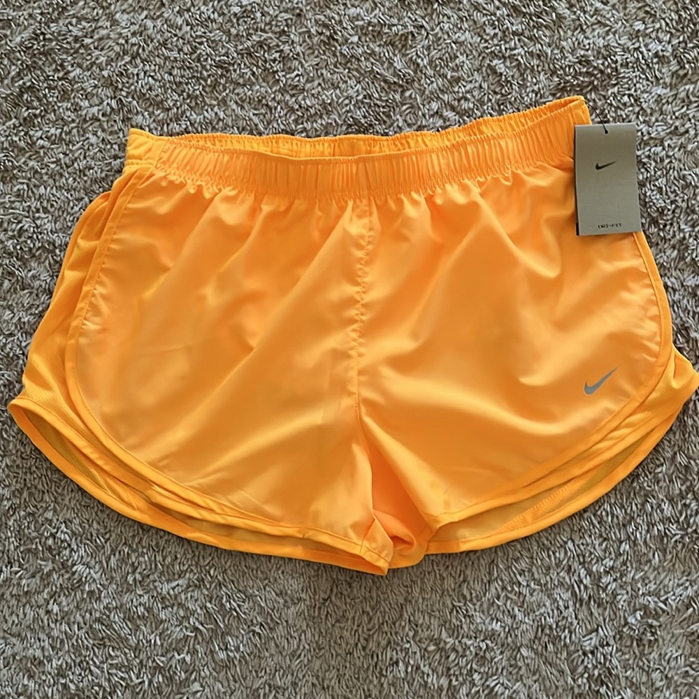 BRAND NEW Nike running short Tennessee orange color size XL NWT never worn ever